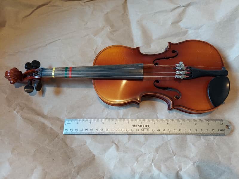 Suzuki Model 220 (1/8 Size) violin, Japan 1975, Reglue/Repair Needed image 1
