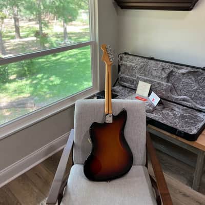 Fender American Professional II Jazzmaster with Rosewood Fretboard 2020 - Present - 3-Color Sunburst image 9