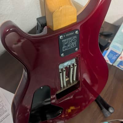 PRS CE 24 Maple Top Tremolo 1995 - 2008 - Scarlet Red image 2