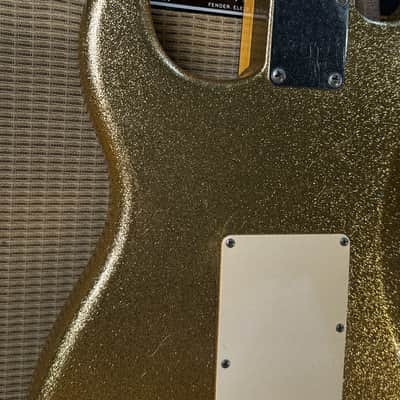 2005 Fender 64 Greg Fessler Strat Gold Sparke Masterdesign image 17