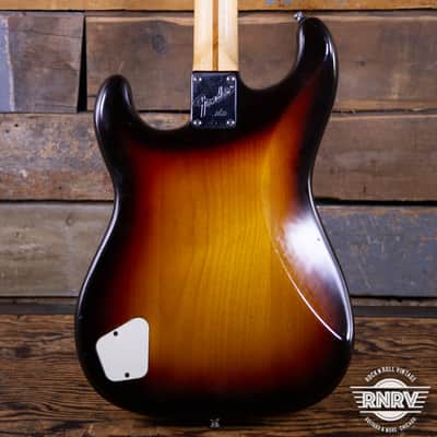 Fender Elite Stratocaster with Maple Fretboard 1983 - Brown Sunburst image 2