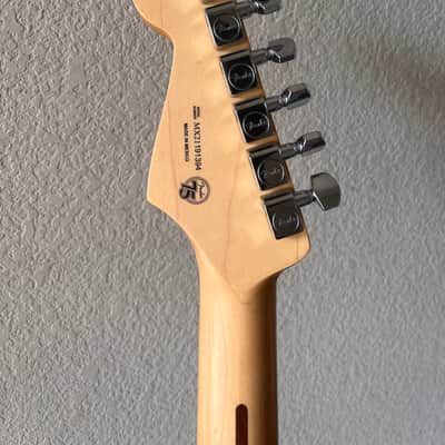 2021 Fender Player Stratocaster with Maple Fretboard - 3-Color Sunburst image 6
