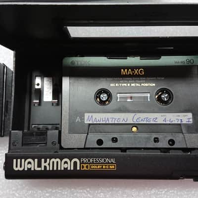 Sony WM-D6C Walkman Professional / Stereo Cassette-Corder - Perfect with the following original accessories: Sony AC-122 AC Power Adaptor / dedicated Sony Dynamic Stereo Headphones MDR-51 image 10