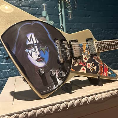 Epiphone, Custom Shop Explorer Pro Ace Frehley Tribute 2013 - TV Silver Kiss image 3