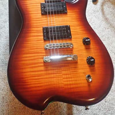 Carvin Holdsworth HF2 2005 -  Sunburst on Flamed Maple image 3