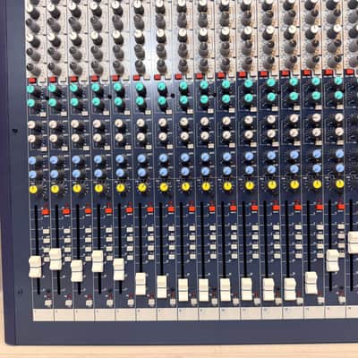 Soundcraft LX7ii 24-Channel 4-Bus Analog Mixer Console 2010's image 5