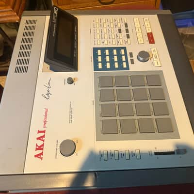 Akai MPC60 Integrated MIDI Sequencer and Drum Sampler 1988 - 1991 - Grey