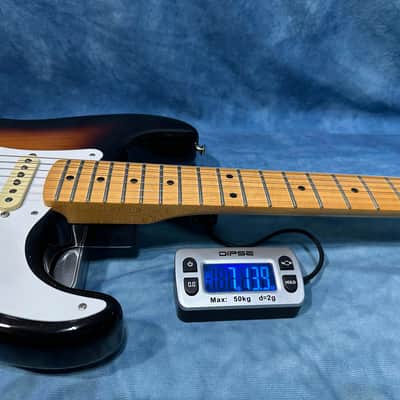 Fender Vintera '50s Stratocaster Modified with Maple Fretboard 2021 - 2-Color Sunburst image 24