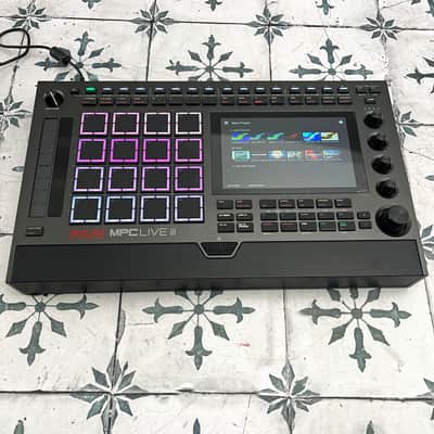 Akai MPC Live III Standalone Sampler / Sequencer image 2