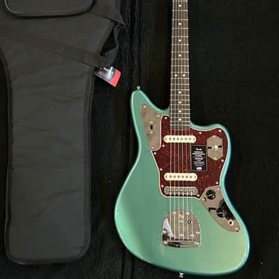Fender American Professional Classic Jaguar  2025 - Faded Sherwood Green Metallic / 8lbs. 6.6oz. #US25088090 image 2
