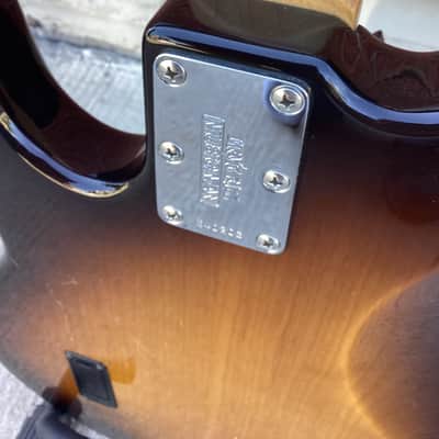 Music Man Stingray 4 2004 - Sunburst image 7
