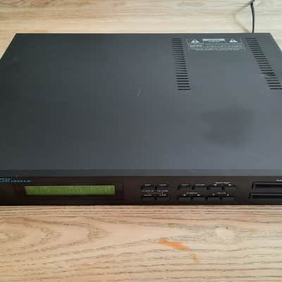 Roland U-220 RS-PCM Sound Module 1989 - 1992 - Black image 2