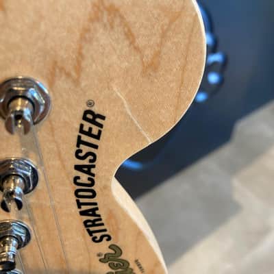 Squier Affinity Series Stratocaster HSS with Rosewood Fretboard 2001 - 2003 - Black image 5