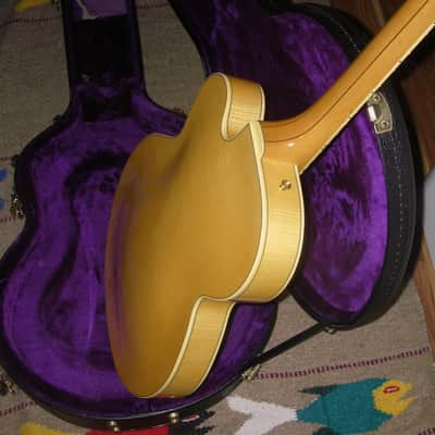 Epiphone Elitist Byrdland 2008 - Blonde image 10