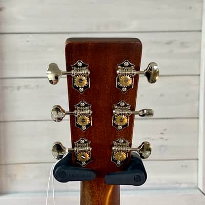 Martin 0-10E Retro Jason Isbell Signature 2026 - Natural image 8