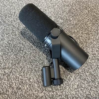 Shure SM7B Cardioid Dynamic Microphone 2001 - Present - Black