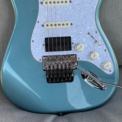 Fender Player Stratocaster Floyd Rose HSS with Maple Fretboard 2018 - 2024 - Tidepool image 3