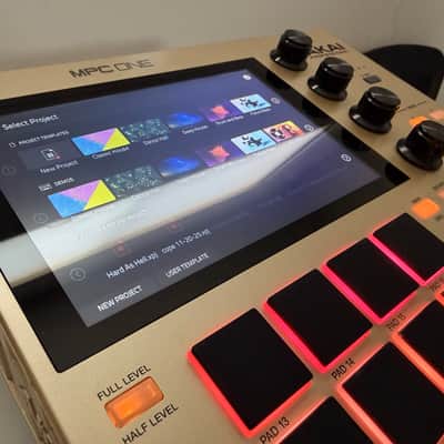 Akai MPC One Standalone MIDI Sequencer Gold Edition 2020 - Present - Gold image 3