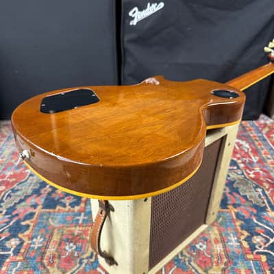 Gibson Les Paul Classic Honeyburst Solid Body - 2006 image 14