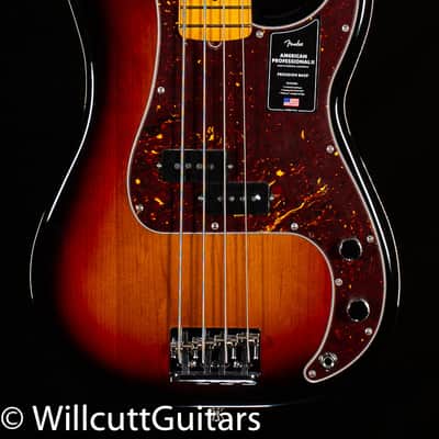 Fender American Professional II Precision Bass Maple Fingerboard 3-Color Sunburst (686) image 3