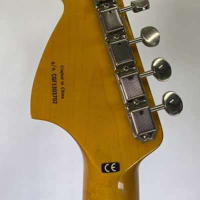 Fender Modern Player Mustang 2014 - Honey Burst image 7