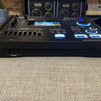 Roland V71 V-Drum Sound Module 2024 - Present - Black image 11