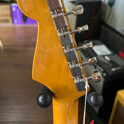 Fender American Vintage II 1965 Stratocaster  2025 - Sonic Blue / 7lbs. 11.5oz. #V2554025 image 8