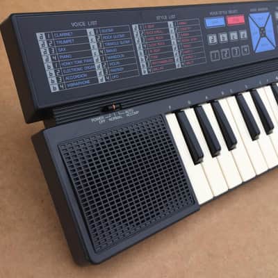 Yamaha PSS-100 Vintage Square Wave/Chiptune Synthesizer Keyboard image 2