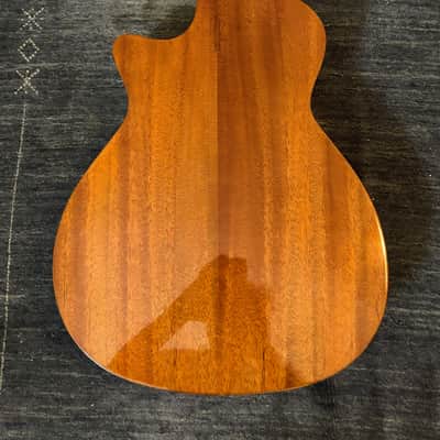 VV: Alvarez AG66SECSH DELUXE acoustic/electric guitar in IMMACULATE condition, DEAL--READ THIS image 2