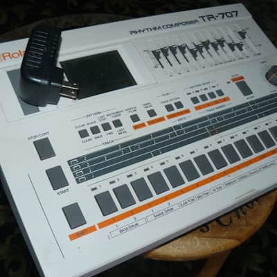 Roland TR-707 Rhythm Composer 1985 - White image 3