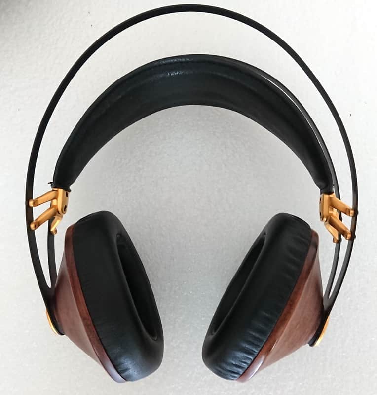 MEZE Classic 99 - Perfect Walnut Gold image 1