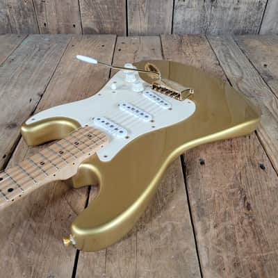 Fender '54 Stratocaster Custom Shop 1998 Gold Hardware, Orig Case & Paperwork- Aztec Gold image 11