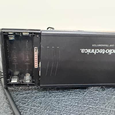 Audio-Technica Wireless Guitar System Receiver & Transmitter ATW-R700 & ATW-T701 image 10