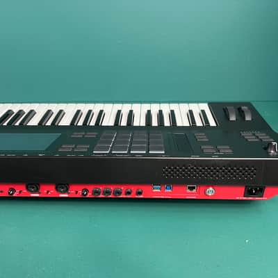 Akai MPC Key 61 Standalone Workstation Synthesizer 2022 - Present - Black + Case image 13