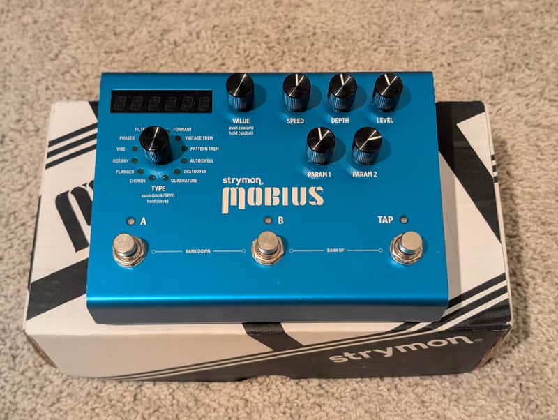 Strymon Mobius