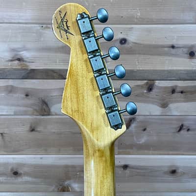 Fender Custom Shop Limited Edition Tyler Bryant "Pinky" Stratocaster Relic Electric Guitar - Aged Shell Pink image 6