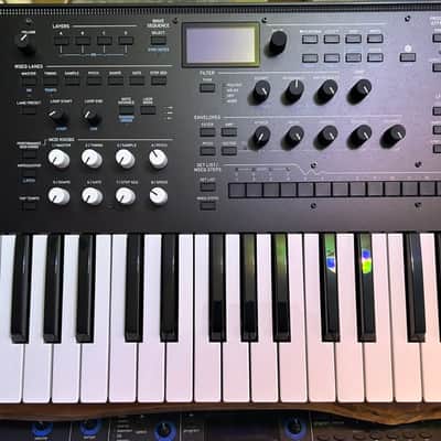 Korg Wavestate 37-Key Wave Sequencing Synthesizer 2020 - 2023 Comes with a Hard Shell Case!