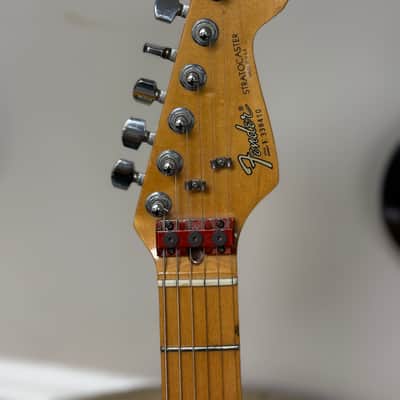 Fender American Stratocaster w/ Red Kahler Bridge 1984 - Red image 4