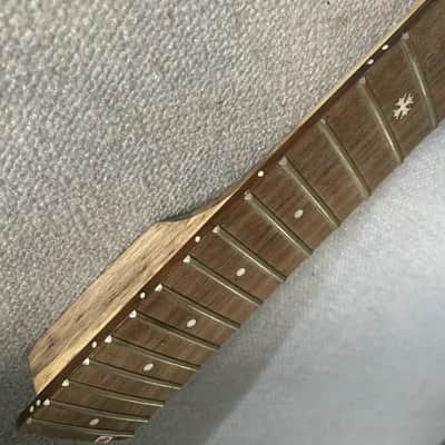 24 Frets Rosewood Fingerboard Guitar Maple Neck image 7