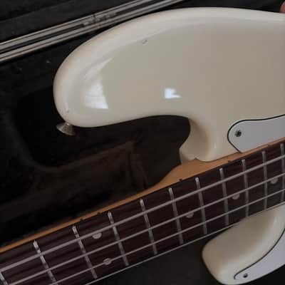 1976 Fender Precision Bass Left-Handed refin nitro olympic white image 6