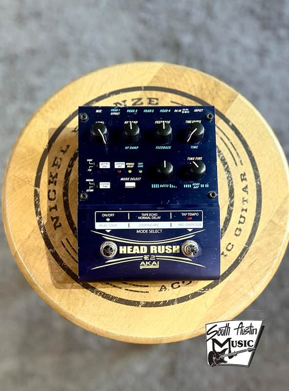 Akai Head Rush E2