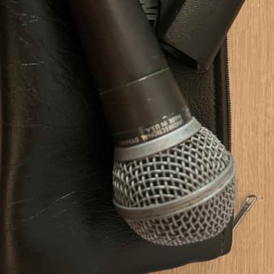 Shure SM58 Handheld Cardioid Dynamic Microphone Vintage - Made in Usa image 2