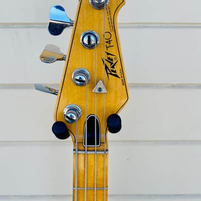 PEAVEY T-40 4 STRING BASS SUNBURST FINISH -1979 image 4