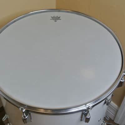 ADD this RARE Rogers USA 18" NEW ENGLAND WHITE FLOOR TOM to YOUR DRUM SET! RL943 image 5