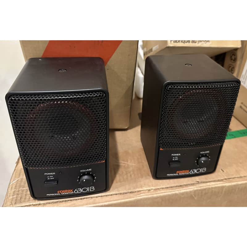 Fostex 6301B Compact Powered Monitor Speaker Pair (Pre-Owned)
