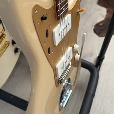 Fender Vintera II '50s Jazzmaster with Rosewood Fretboard 2023 - 2026 - Desert Sand image 3