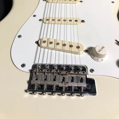 Yamaha Shouter SH-01 strat white with matching headstock | Reverb