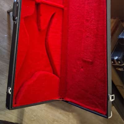 Hondo HardShell Case for a Mako Exotec XK-4 Electric Guitar, 1980s - Black/Red image 2
