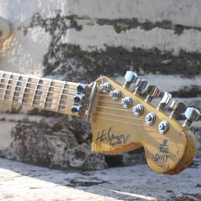 Handyman Mick Mars Stratocaster "The Dirt" 2019 Vintage white image 12