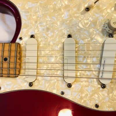 Fender Strat Plus Deluxe with Maple Fretboard 1988-1993 - Crimson Frost image 4